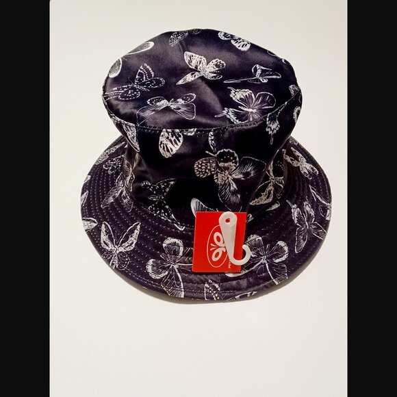 Petal and Peacocks Butterflies Black and White Bucket Hat NWT - Picture 5 of 10